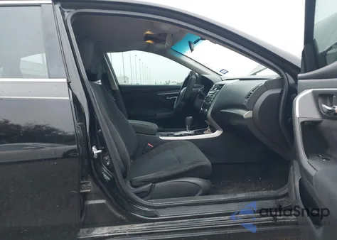 2015 Nissan Altima 2.5 from USA, damaged, VIN 1N4AL3AP8FC193083